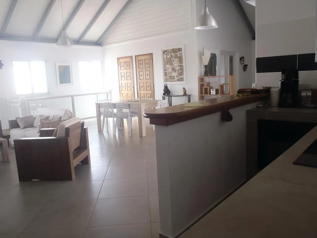 Grande Villa Avec Piscine Et Jacuzzi, Vue Mer Splendide, Proche Des Plages De Grand Anse Et De L'Anse Rodrigue, Tres Calme, Sans Vis-A-Vis Terre-De-Haut
