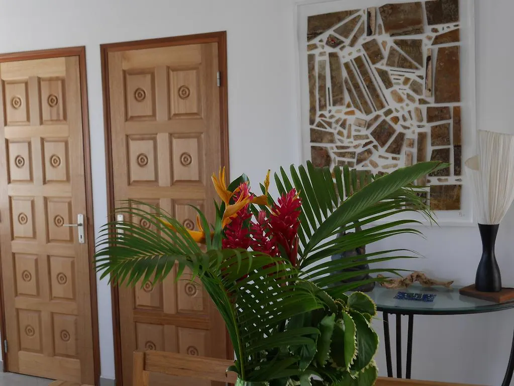 Grande Villa Avec Piscine Et Jacuzzi, Vue Mer Splendide, Proche Des Plages De Grand Anse Et De L'Anse Rodrigue, Tres Calme, Sans Vis-A-Vis Terre-De-Haut 0*,  Guadeloupe